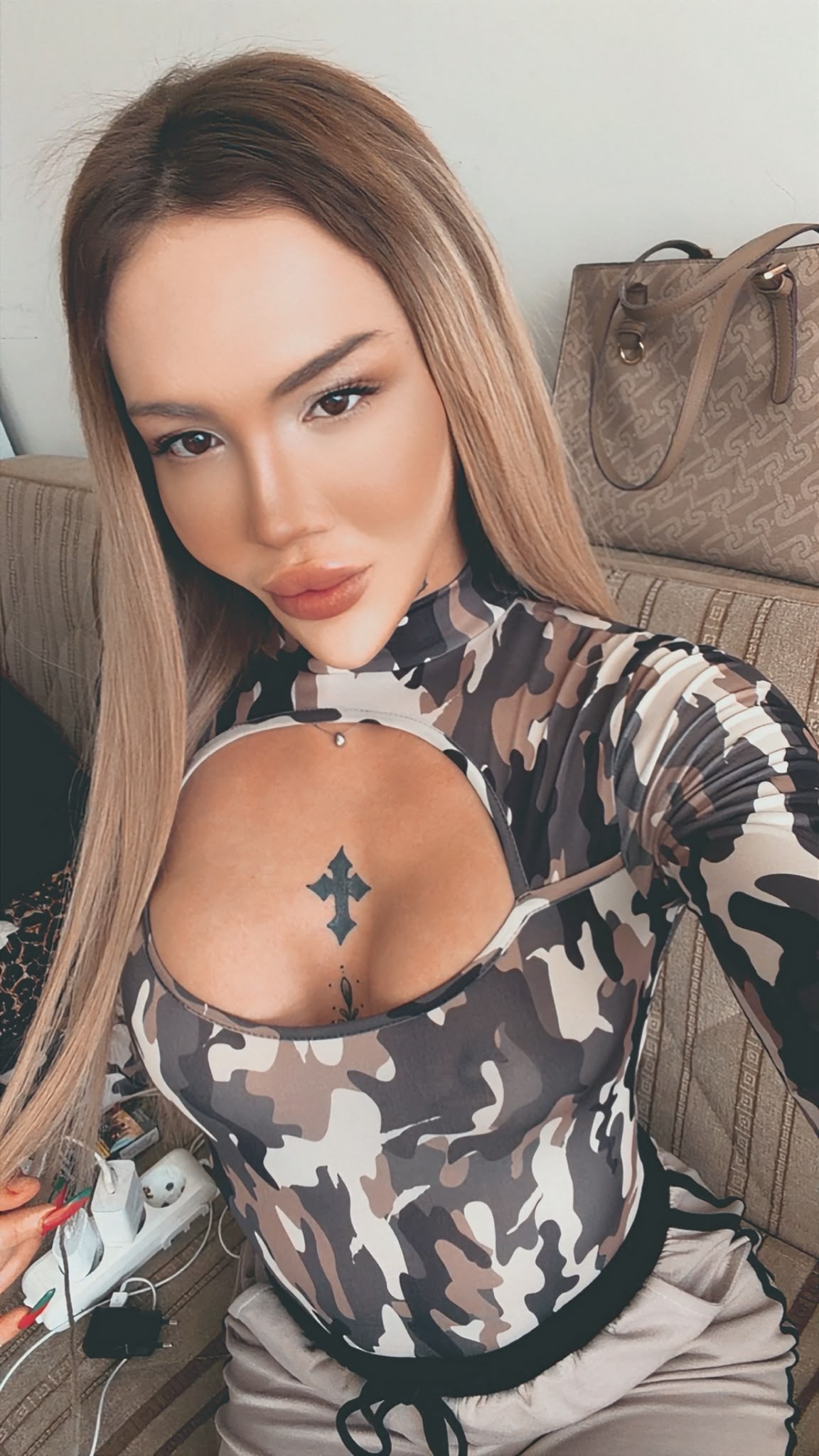 İrem orijinal foto sınırsız